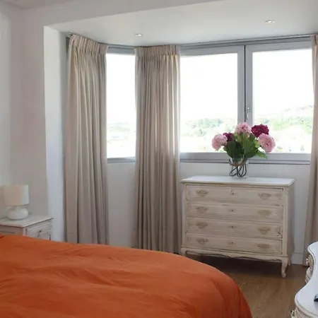 Luxury Ocean View Penthouse Near Lisbon Costa de Caparica